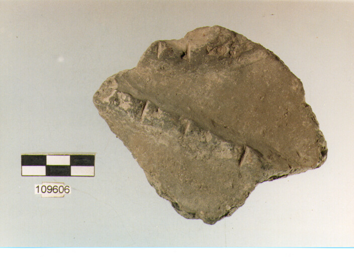 parete cordonata, pareti cordonate, tipo 2, Grotta Sant'Angelo (età del bronzo)