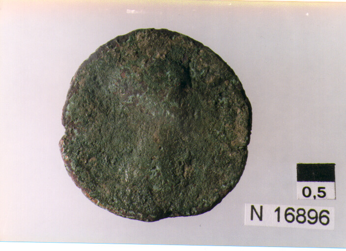 R: testa di imperatore non id. a destra/ V: figura feminile(?) stante (moneta, asse) (età imperiale)