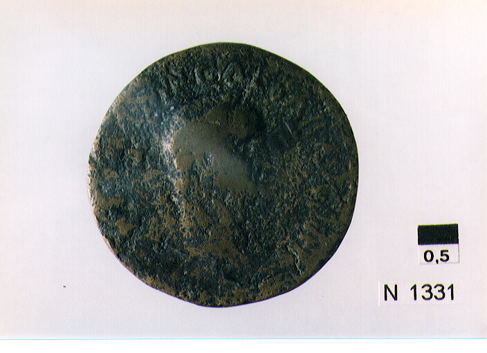 R/ testa di Galba(?) a destra; V/ figura femminile Libertas(? drappeggiata stante a sinistra (moneta, sesterzio) (sec. I d.C)