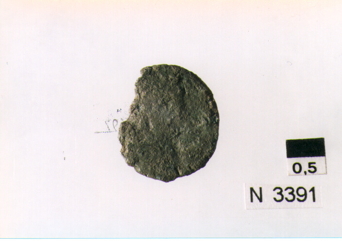 R/ busto a destra; V/ illeggibile (moneta, follis) (sec. IV d.C)