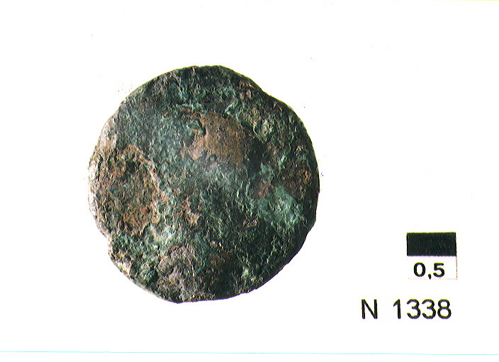 R/ testa barbata a destra di Marco Aurelio (?); V/ Giove (?) su trono a sinistra con piccola vittoria sulla mano destra, iscrizione ai lati (moneta, asse) (sec. II d.C)