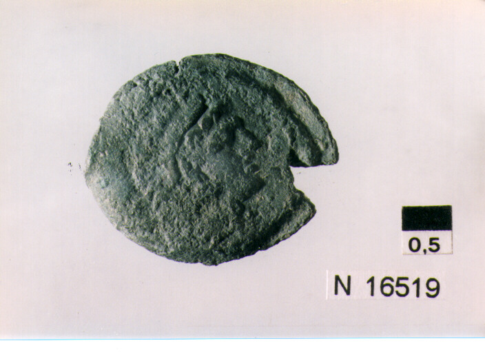 R/ testa di Ercole a destra, dietro segno del valore; V/ non identificabile (moneta, quadrante) (sec. I a.C)