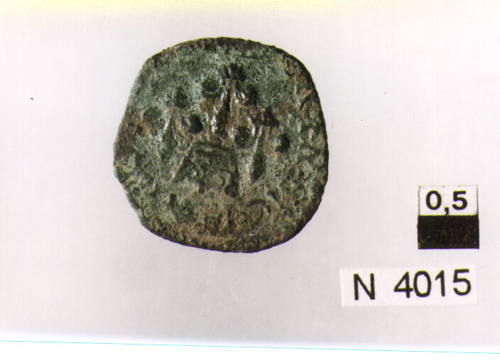 R/ nel campo tre gigli sormontati da corona; V/ croce di Gerusalemme (moneta, cavallo) (sec. XV d.C)