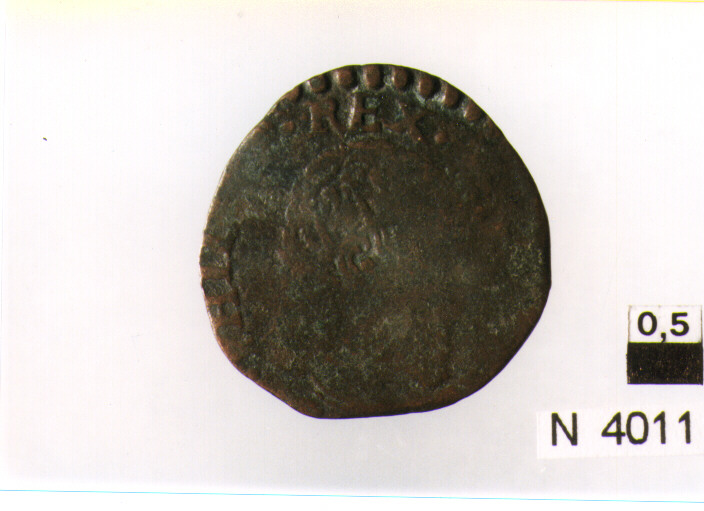 R/ testa nuda volta a destra; V/ croce di Gerusalemme accantonata da crocette (moneta, tre cavalli) (sec. XVI d.C)