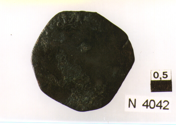 R/ illeggibile; V/ cornucopia ricolma di frutta e spighe (moneta, tre cavalli) (sec. XV d.C)