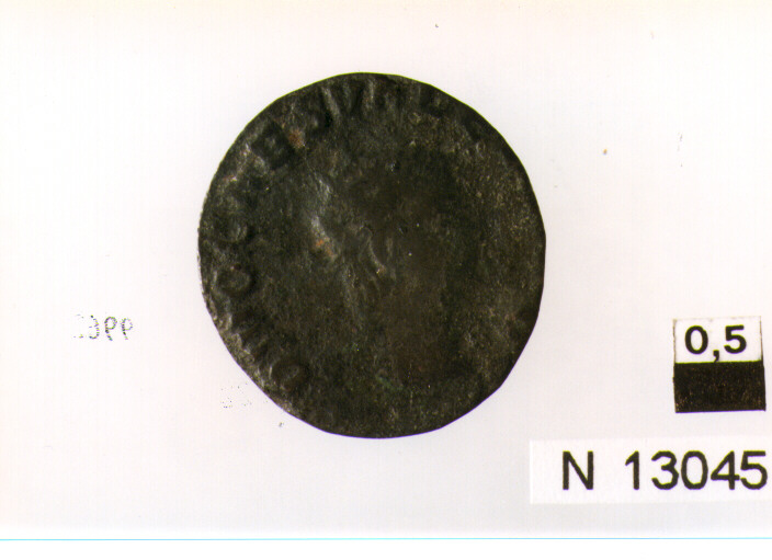 R/ testa radiata a destra di Valeriano I; V/ altare (moneta, antoniniano) (sec. III d.C)