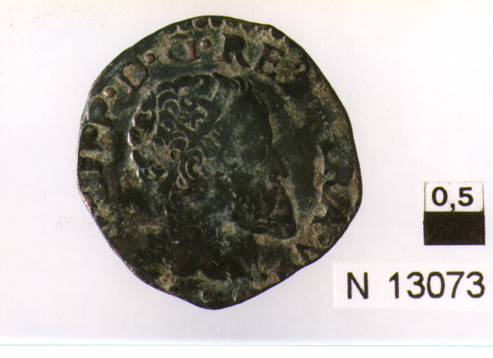 R/ testa radiata a destra; V/ croce accantonata da quattro crocette simili (moneta, tre cavalli) (sec. XVI d.C)