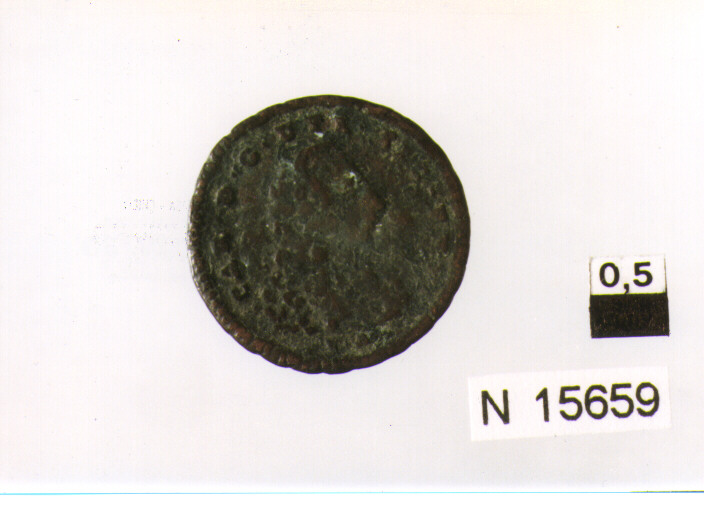 R/ busto con lunga capigliatura volto a destra; V/ numero in cartella ornata (moneta, tre cavalli) (sec. XVIII d.C)