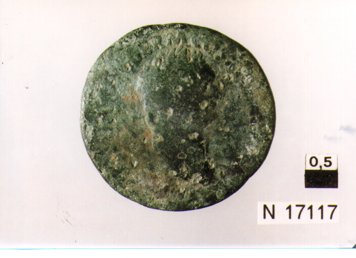R/ testa di Domiziano a destra; V/ figura femminile, Felicitas(?), stantea sinistra con cornucopia (moneta, asse) (sec. I d.C)