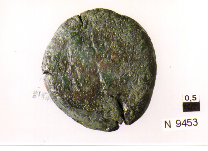 R/ effigie di Giano (poco leggibile); V/ prua a destra, sotto iscrizione (moneta, asse) (sec. III a.C)