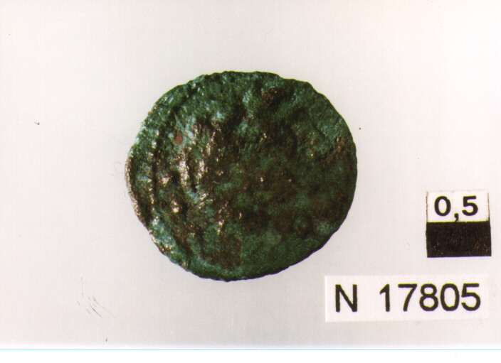 R/ testa di Ercole a destra, dietro tre globetti; V/ prua a destra poco leggibile (moneta, quadrante) (sec. I a.C)