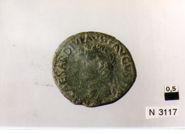 R/ testa laureata di Tiberio a sinistra; V/ timone posto verticalmente davanti a globo; piccolo globo alla base del timone (moneta, asse) (sec. I d.C)