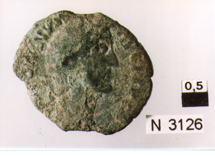 R/ testa laureata di Marco Aurelio a destra; V/ figura femminile stante asinistra (moneta, asse) (sec. II d.C)