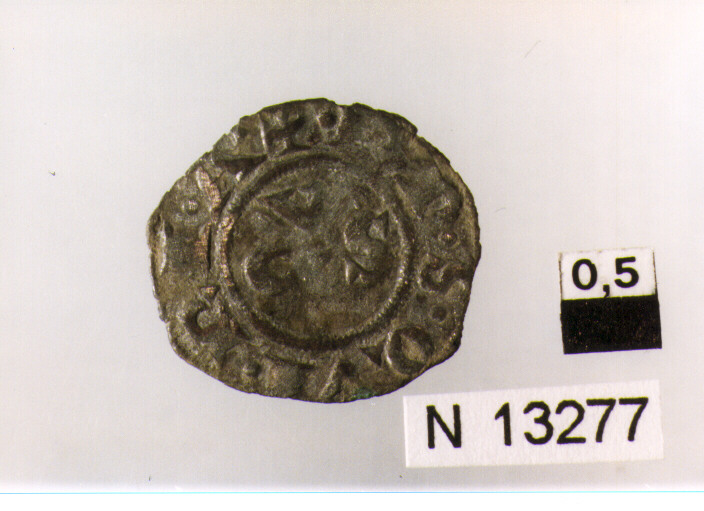 R/ croce patente; V/ tre lettere nel campo (moneta, denaro) (sec. XIII d.C)