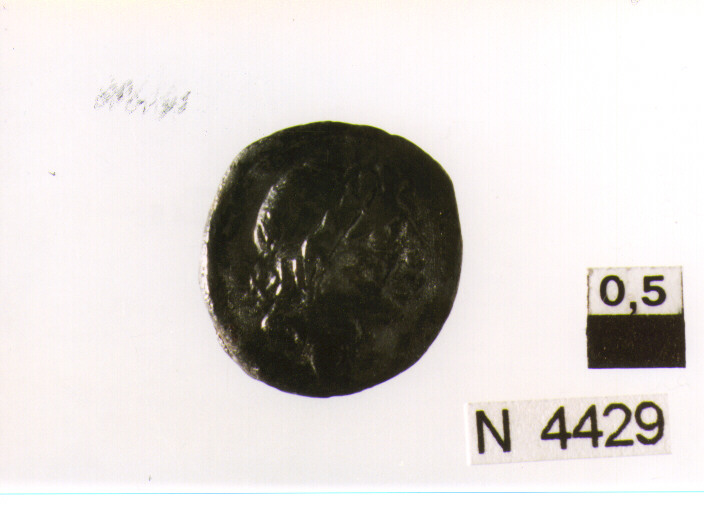 R/ testa laureata a destra; V/testa a sinistra (moneta, quinario) (sec. I a.C)