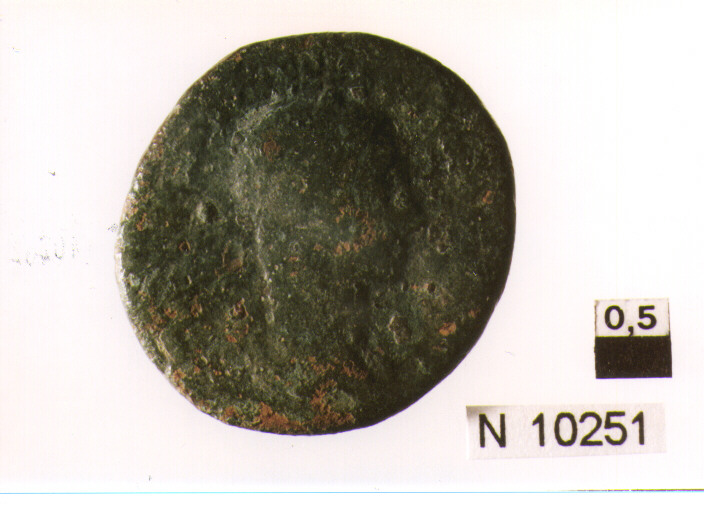 R/ testa laureata di imperatore Alessandro Severo(?) a destra; V/ Marte avanza verso destra con elmo e lancia (moneta, asse) (sec. III d.C)