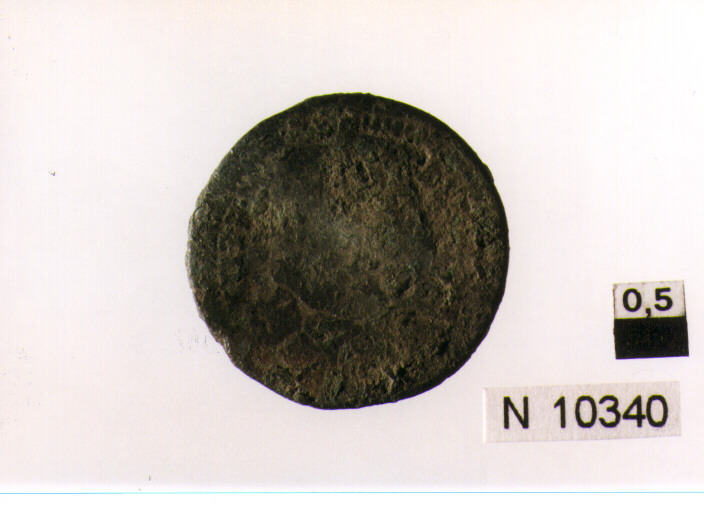 R/ illeggibile; V/ non id. tosone(?) (moneta, tornese) (secc. XVI/ XVII d.C)