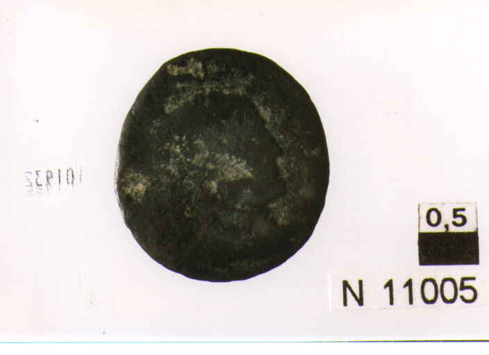 R/ busto di imperatore a destra; V/ corona contenente iscrizione (moneta, follis) (sec. IV d.C)