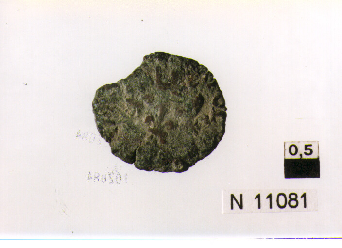 R/ nel campo tre gigli sormontati da piccola corona; V/ croce di Gerusalemme (moneta, cavallo) (sec. XV d.C)