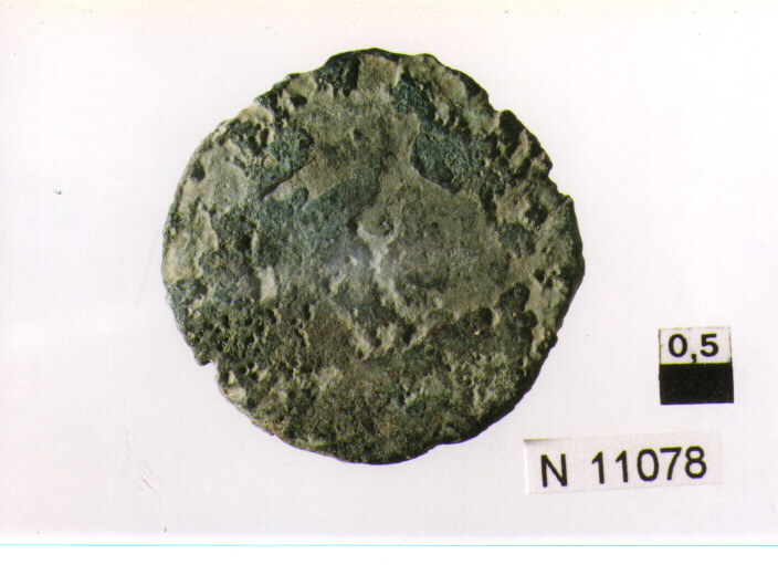 R/ testa, poco leggibile, a destra; V/ iscrizione nel campo (moneta, asse) (sec. I d.C)