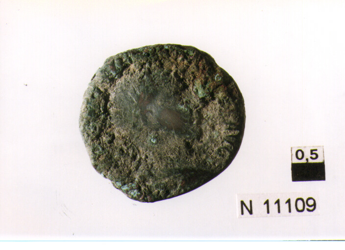 R/ busto drappeggiato di imperatore (Gordiano ?) a destra; V/ figura femminile drappeggiata stante a sinistra (moneta, asse) (sec. III d.C)