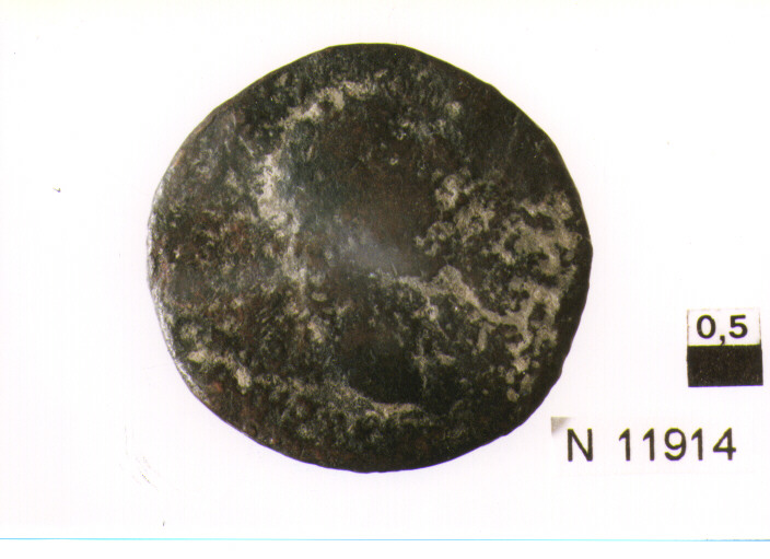 R/ testa di Domiziano(?) a destra; V/ figura drappeggiata stante a sinistra (moneta, asse) (sec. I d.C)