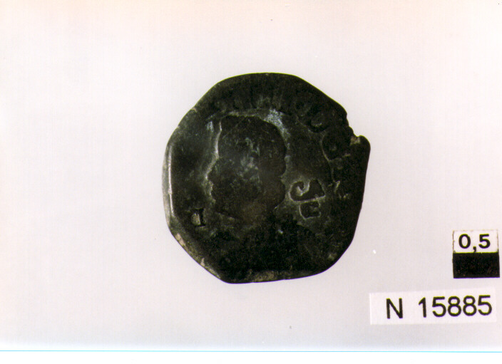 R/ busto corazzato a sinistra; V/ tosone a sinistra entro corona (moneta, tornese) (sec. XVII d.C)