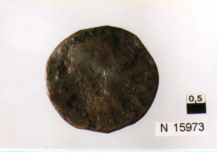 R/ testa nuda di Augusto(?) a destra; V/ lettere nel campo (moneta, asse) (secc. I a.C./ I d.C)