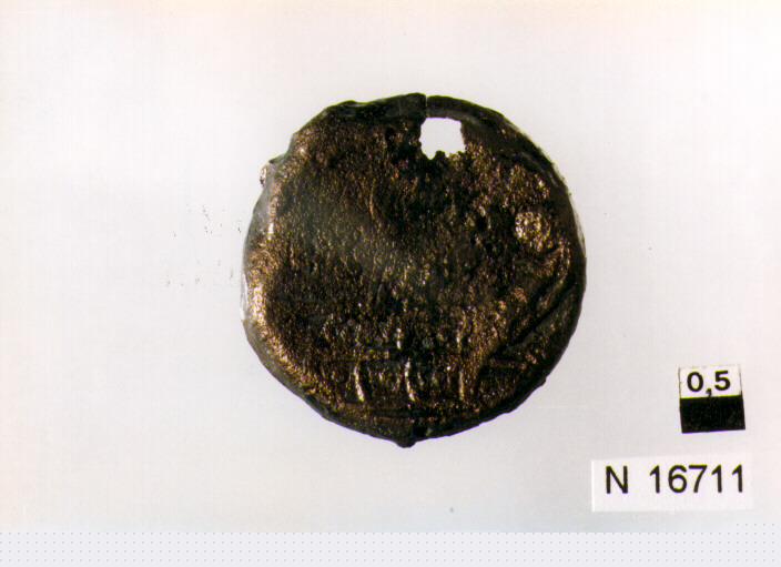 R/ testa alureata di Caracalla a destra; V/ Giove, nudo fino alla vita seduto a sinistra, tiene un avittoria e lo scettro ai suoi piedi a sinistra un'aquila (moneta, asse) (sec. III d.C)