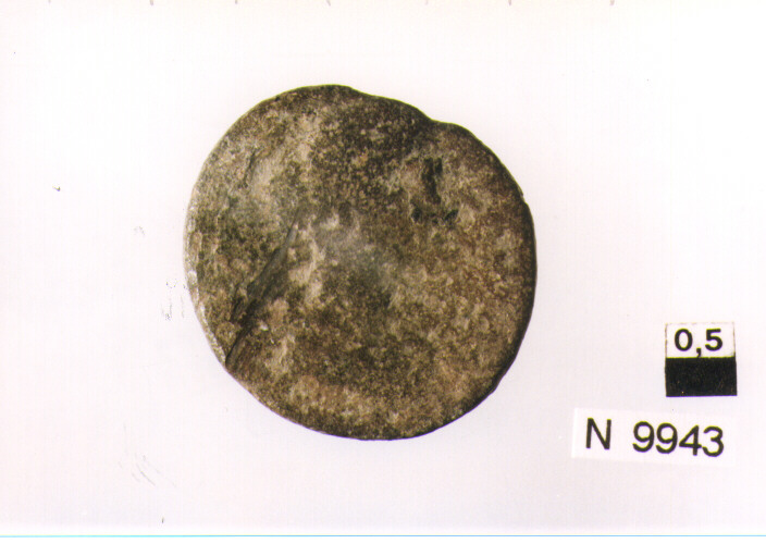 R/ testa laureata di traiano a destra; V/ non id (denario) (secc. I/ II d.C)