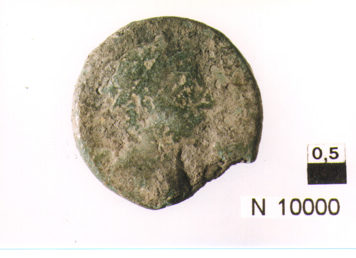 R/ busto di imperatore a destra; V/ imperatore a sinistra colpisce cvaliere caduto (moneta, follis) (sec. IV d.C)