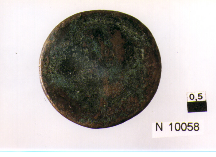 R/ busto a destra; V/ figura drappeggiata (moneta) (sec. IV d.C)