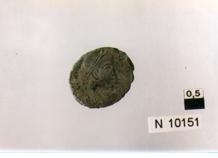 R/ busto drappeggaito e laureato di Filippo I a destra; V/ Fides stante asinistra, tiene due stendardi (moneta, sesterzio) (sec. III d.C)