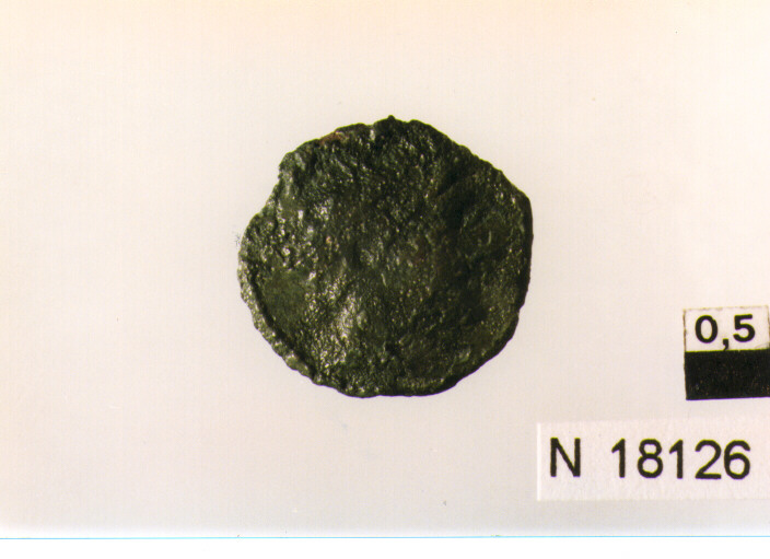 R/ testa di Mercurio a destra; V/ prua a destra sotto due globetti (moneta, sestante) (sec. I a.C)