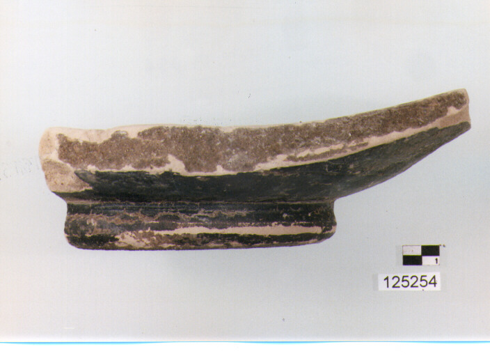 coppa/ fondo (secc. IV/ III a.C)