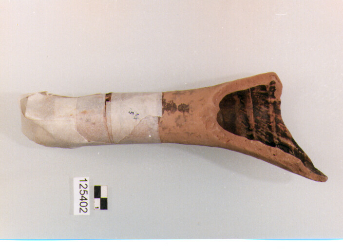 intonaco dipinto (sec. II a.C)