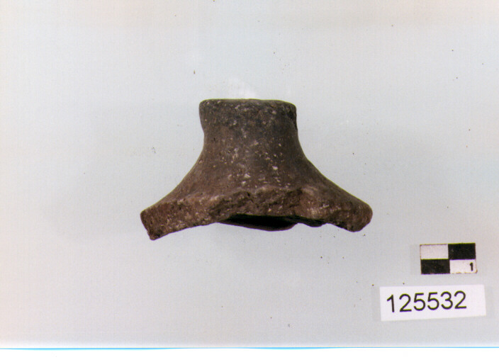 olla/ forma parzialmente ricostruibile (sec. II a.C)