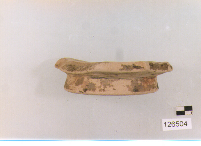 coppa/ piede (secc. IV/ III a.C)