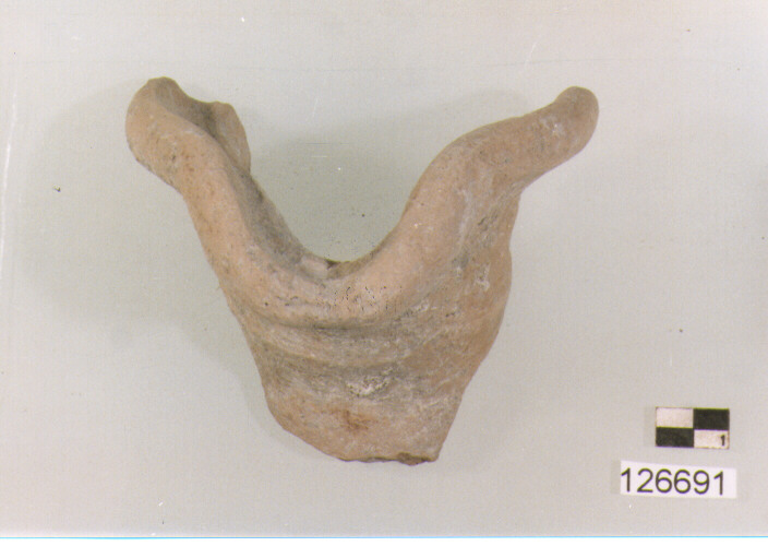 brocca/ orlo (secc. VI/ XIV d.C)