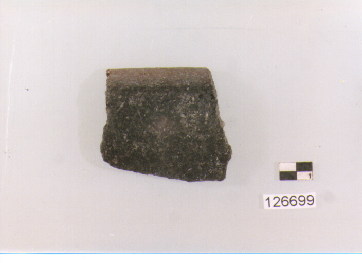 ciotola/ orlo (secc. VI/ XIV d.C)