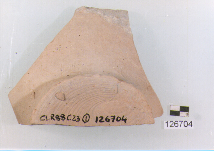 brocca/ fondo (sec. VIII-XIV d.C)