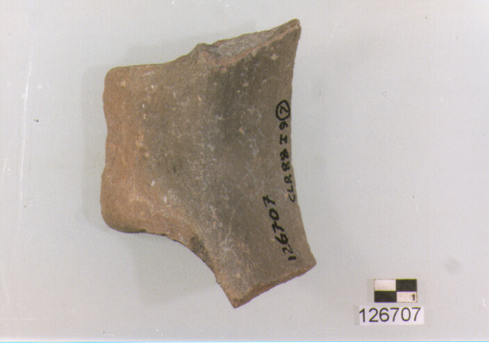 brocca/ orlo (secc. VI/ XIV d.C)