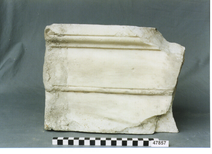 elemento di rivestimento - ambito romano (secc. I a.C./ I d.C)