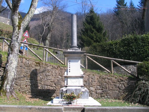 monumento ai caduti - a colonna spezzata - ambito toscano (inizio sec. XX)