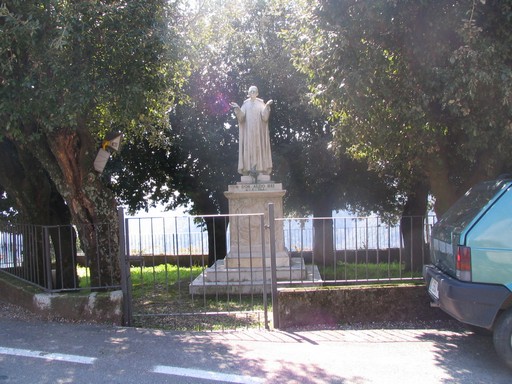 monumento commemorativo di M. Alama (metà sec.XX)