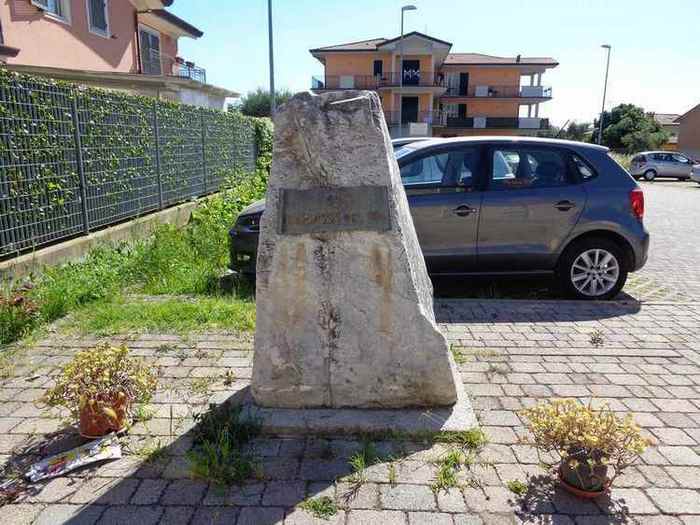 monumento ai caduti - a cippo - ambito toscano (Sec. XX)