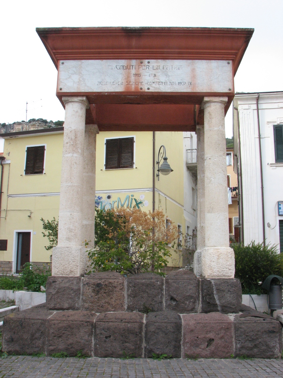monumento ai caduti - a tempietto - bottega sarda (sec. XX)