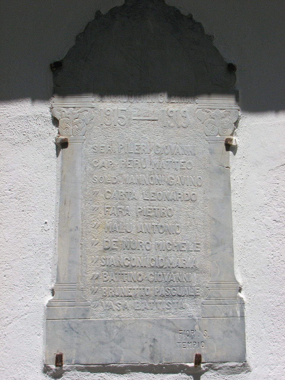 Lapide commemorativa ai caduti