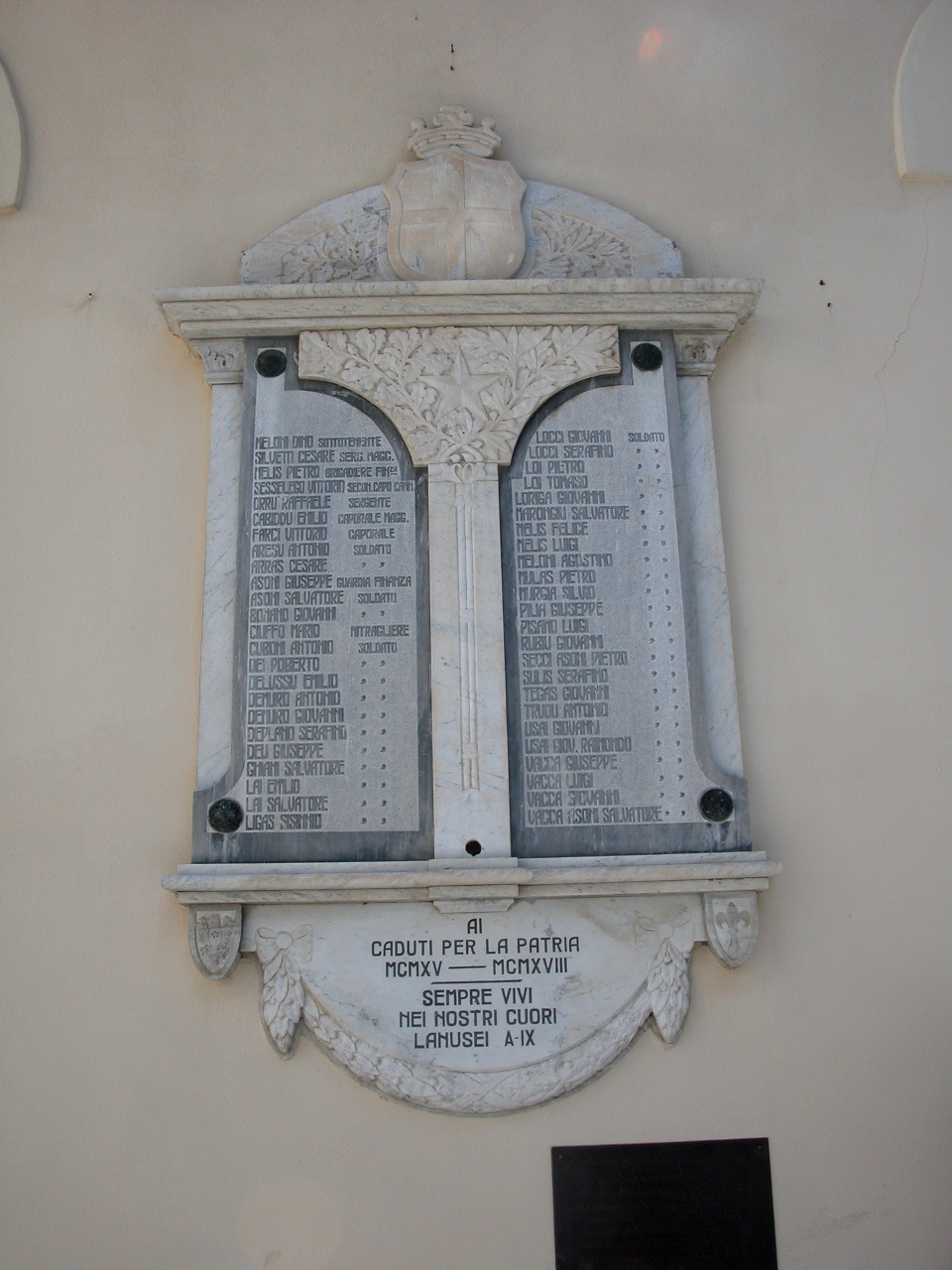 Lapide commemorativa ai caduti