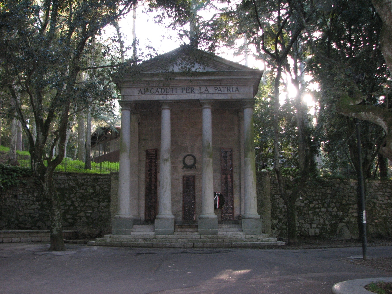 monumento ai caduti - a tempietto - bottega sarda (sec. XX)